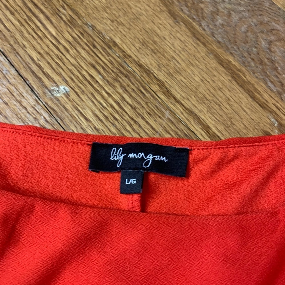 ⚡️Lily Morgan Red Cold Shoulder Ruffle Top - Size Large - Picture 2 of 6